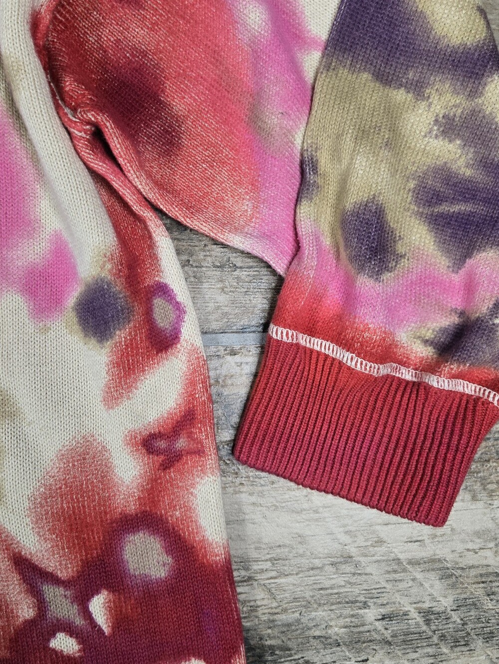 Natural Life Tie Dye Top L / XL Oversize Slouchy Sweatshirt Red Fuschia Cream - Picture 9 of 16
